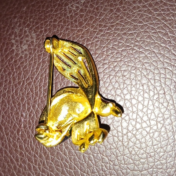 Vintage Hornet brooch with red gem - Picture 6 of 6